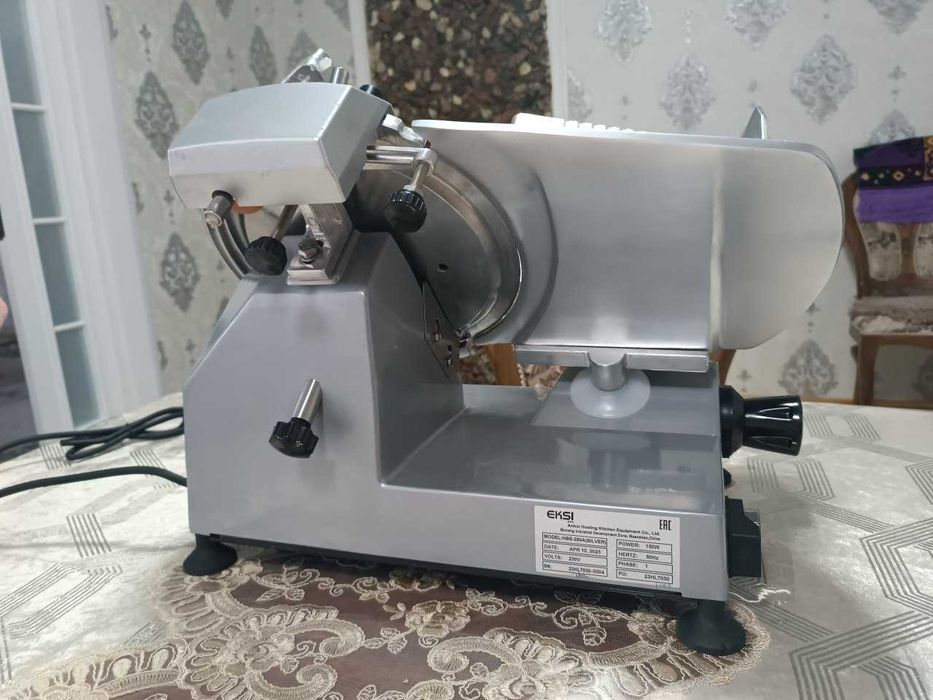 Слайсер янги "Eksi" фирма