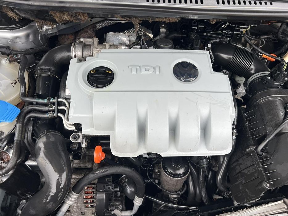 Vw Toyran 2008 g 1.9 105 ks код на мотора BLS