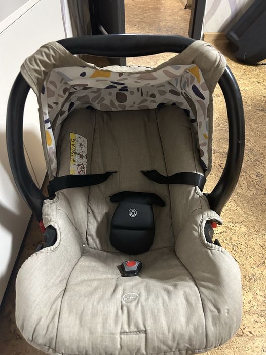 Столче за кола Чиполино + подарък