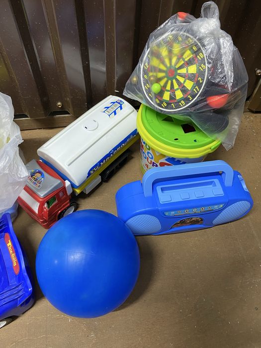Игрушки детские даром