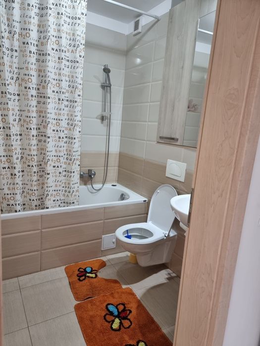Proprietar Inchiriez apartament zona Coresi