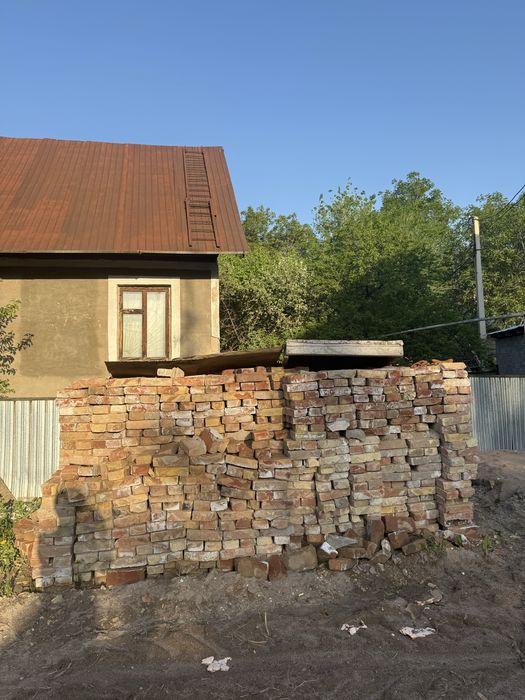 Продается кирпич