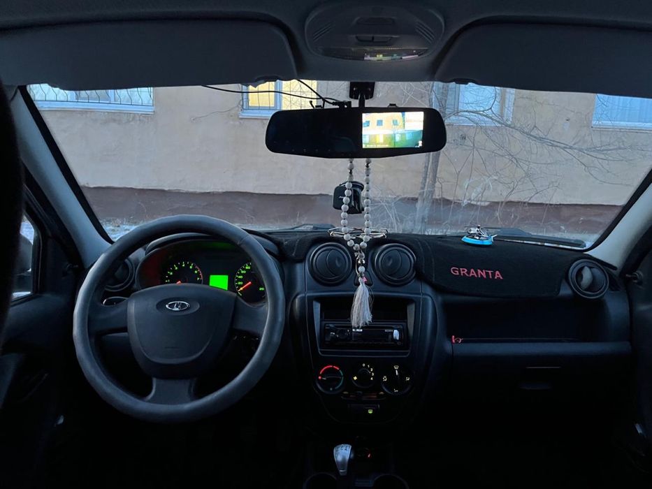 Продам lada Granta