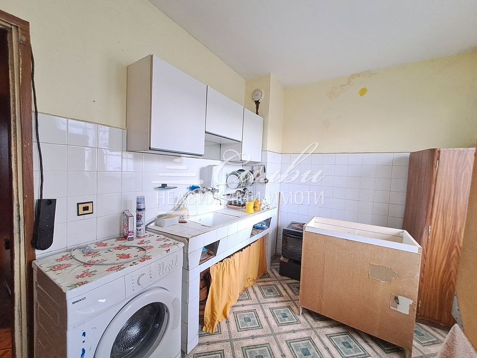 Продава се Двустаен апартамент в Шумен, Боян Българанов 1 - 64 кв.м за 1028 €/кв.м - Снимка #3