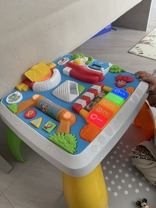 Активна масичка Fisher price