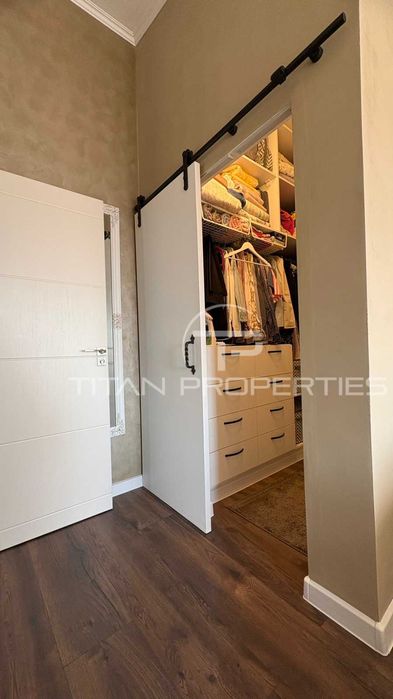 Продава се Тристаен апартамент в Пловдив, Кючук Париж - 230 кв.м за 935 €/кв.м - Снимка #5