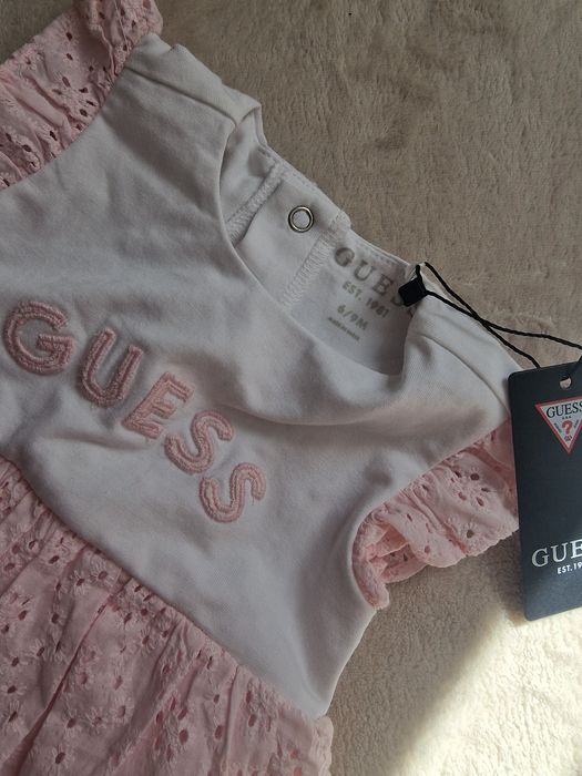 Рокля Guess 6/9м ,момиче (бебе) нова с етикет