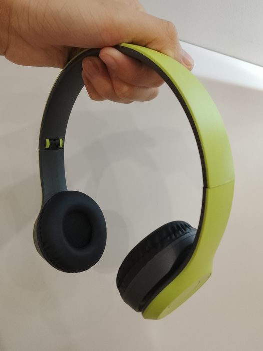 Наушники зелёна черные