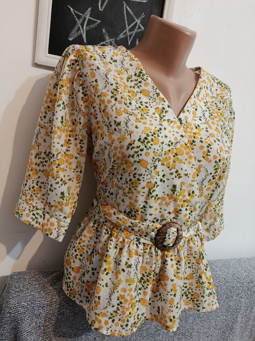 Bluza eleganta romantica cu floricele galbene model baby doll mărimea S-M