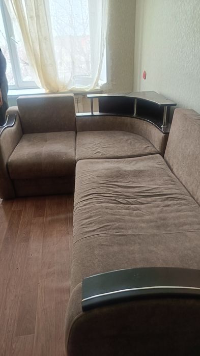 Отдам даром диван