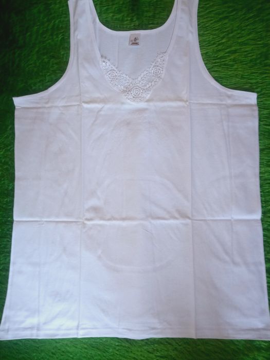 Продавам нови дамски памучни корсажи