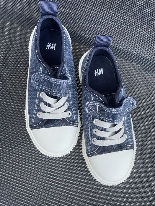 Tenesi jeans H&M,marimea 29,ca noi
