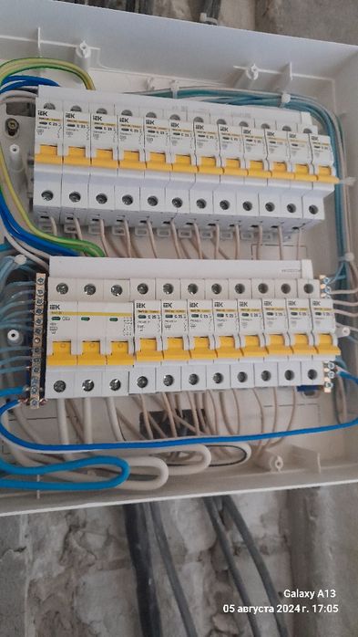 Электрик со стажем более 17 лет