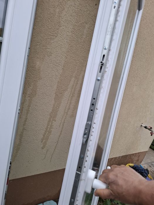 Vînd geqm termopan nou,180/140