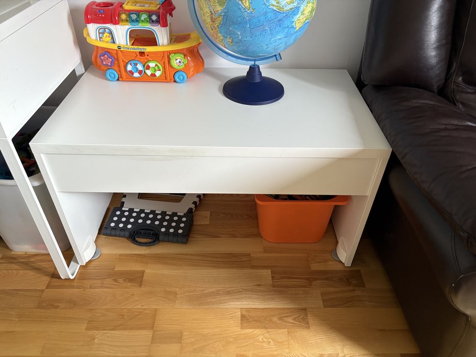 Piese mobila IKEA, birou camera copil