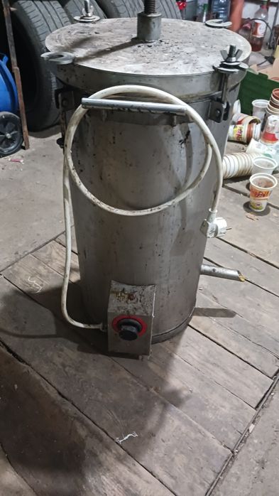 Восъкотопилка  с винтова преса