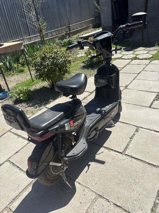 Электроскутер.