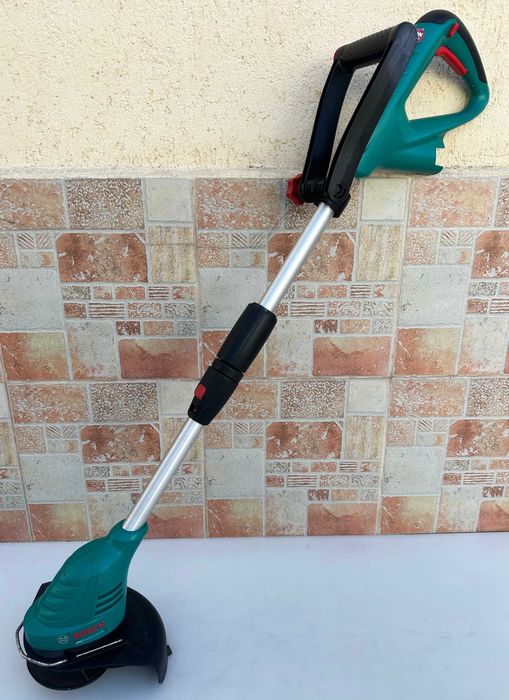 Акумулаторен тример Bosch Easy GrassCut 12-23 с храсторез AHS 35-15 Li