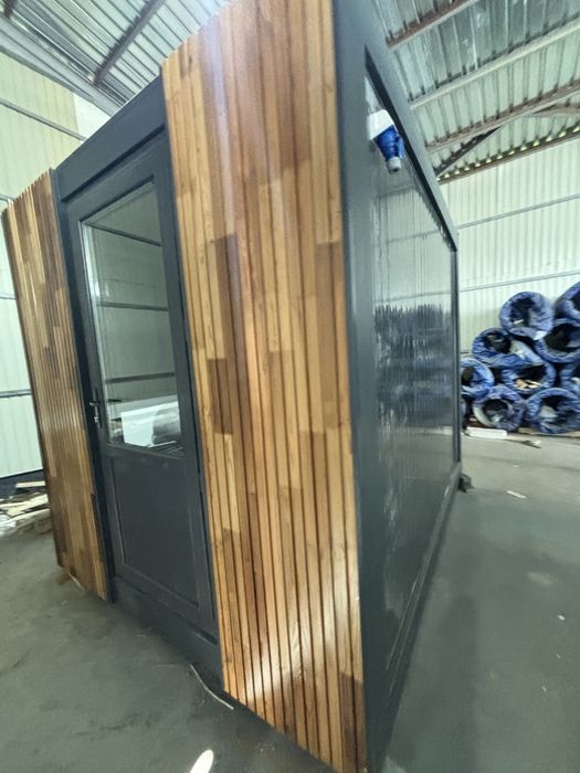 Vand conrainer modular cu riflaj de lemm