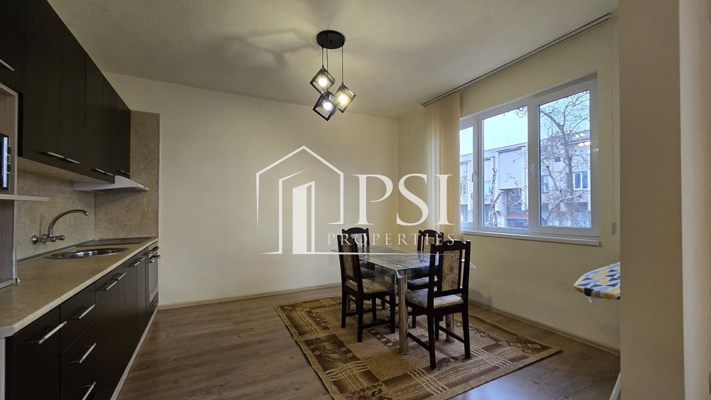 Дава се под наем Тристаен апартамент в Пловдив, Център - 100 кв.м за 510 € - Снимка #2