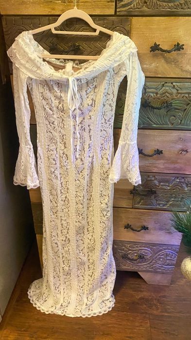 Рокля за празник*lace xs/s