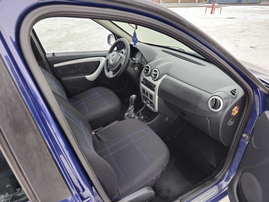 Dacia logan + gpl - 1.6 mpi - full option