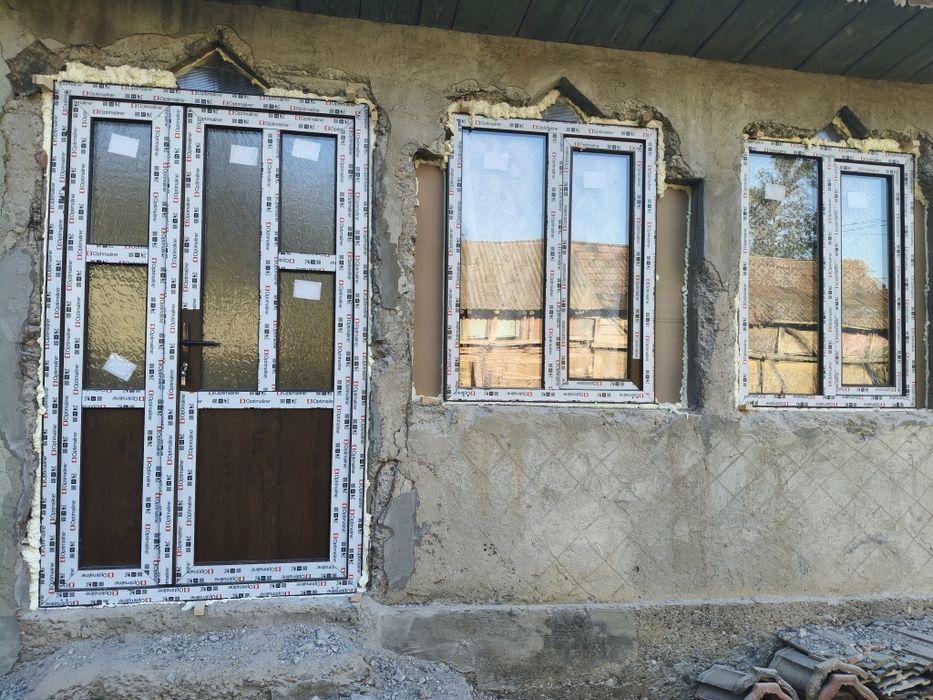 Uși și geamuri termopan la comanda