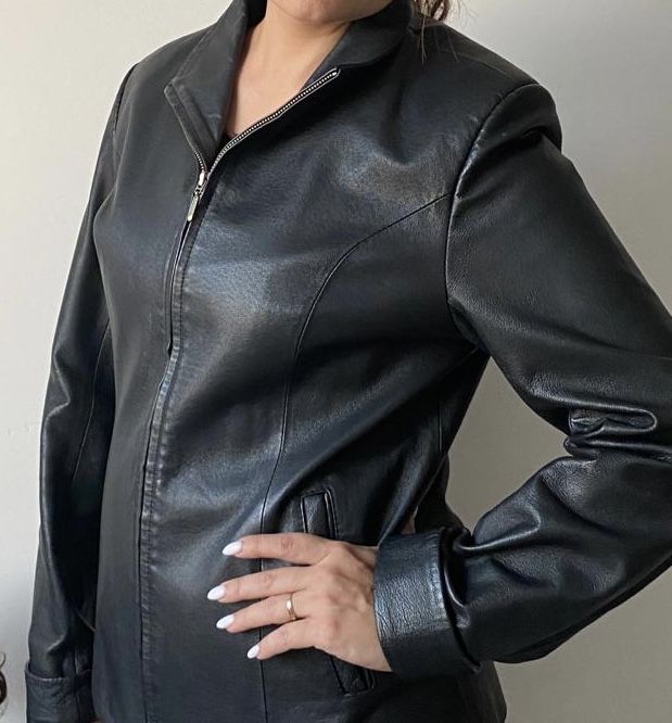 Кожаная куртка продам