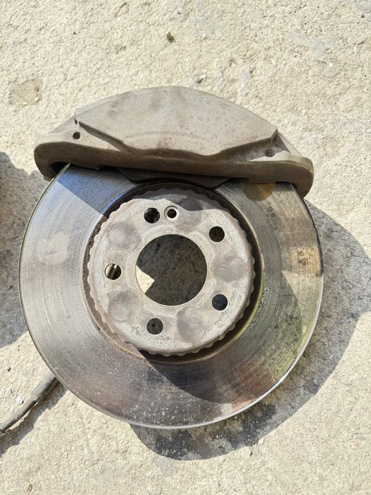 Предни дискове с апарати Mercedes w205