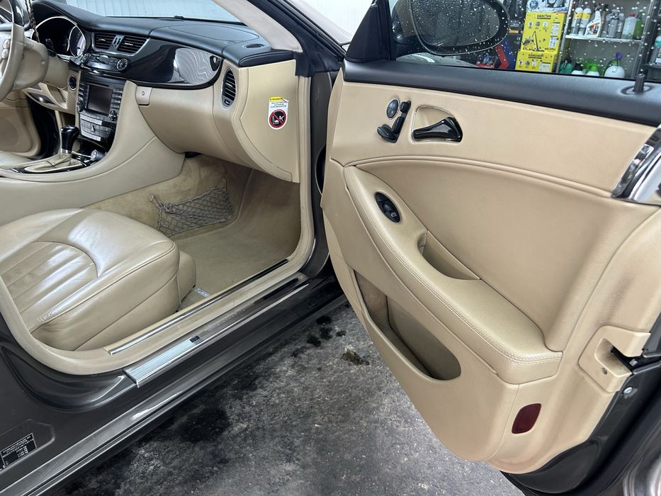 Продавам Цлс 320