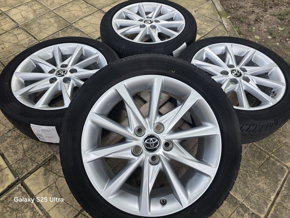 Лети джанти 17ки 5х114.3 Toyota + летни гуми 215/50/17 Toyo