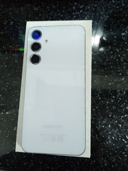 Samsung A55 telefon sotiladi