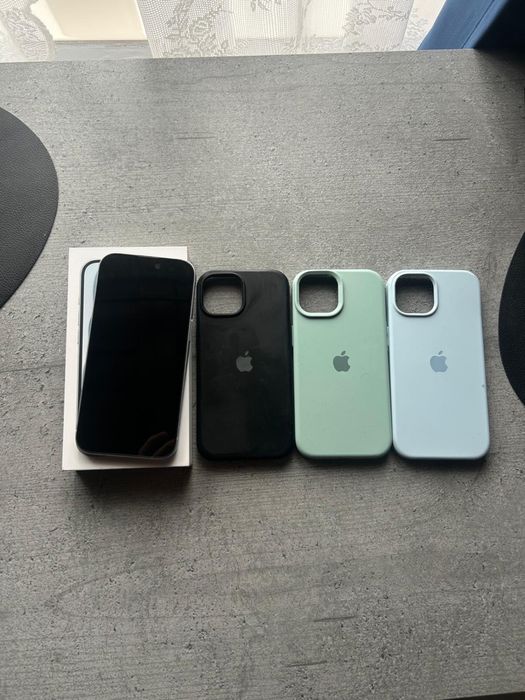 Vand iphone 15 128gb