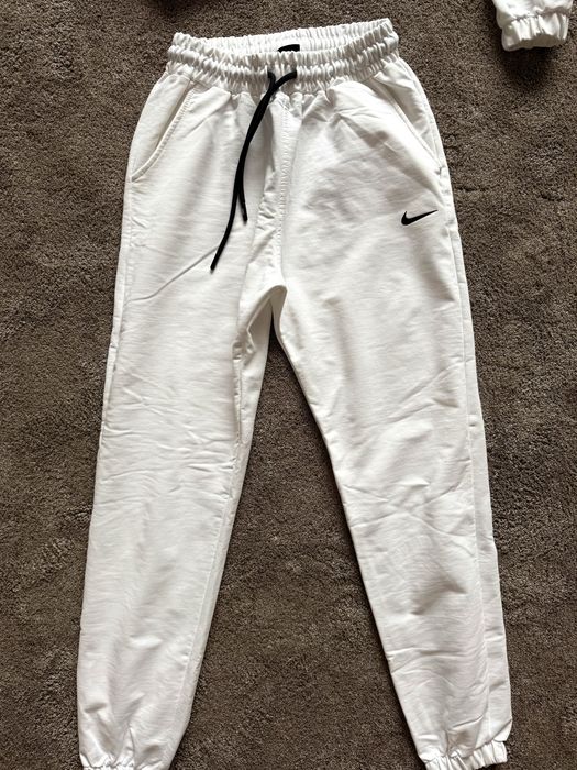 Дамски екип Nike