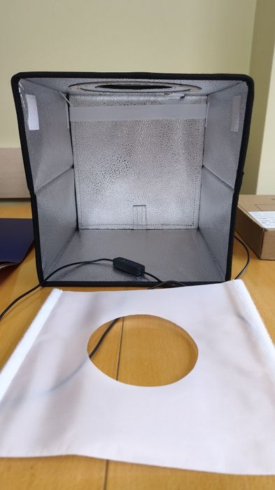 Фото кутия за продуктова фотография 25x25x25см с вградено осветление