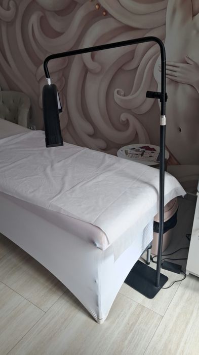 Lampa gene , unghii