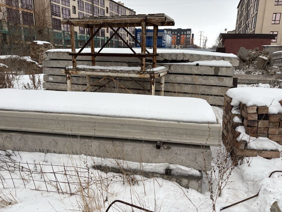 Продам Тайроты замки.