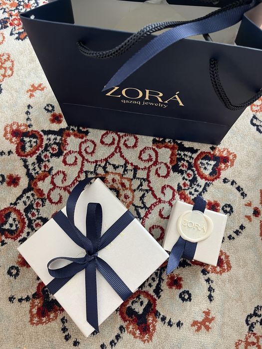 Продам комплект серебра