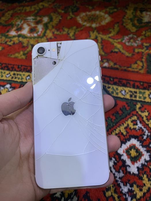 Iphone se 2020 айфон се 2020