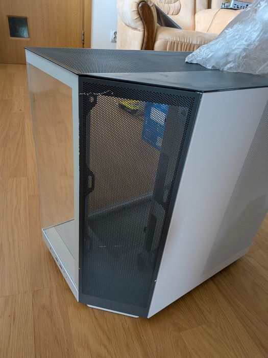 Carcasa NZXT h6 flow