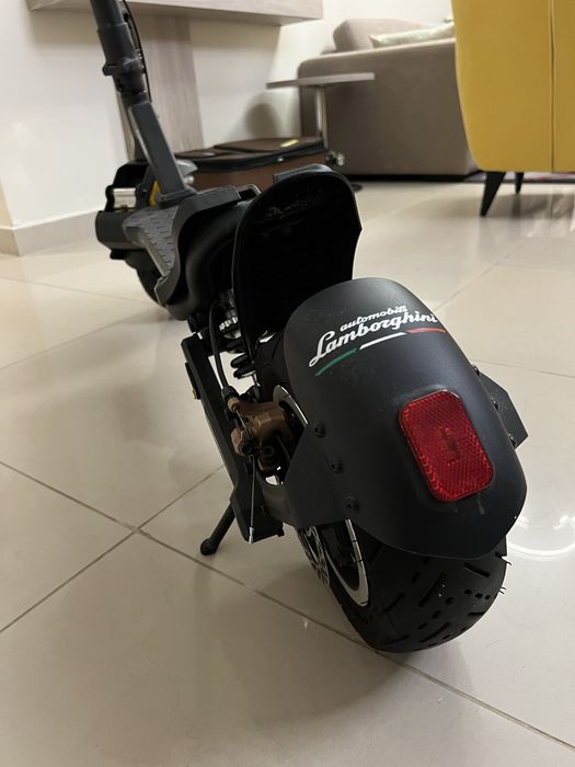 Электросамокат Lamborghini