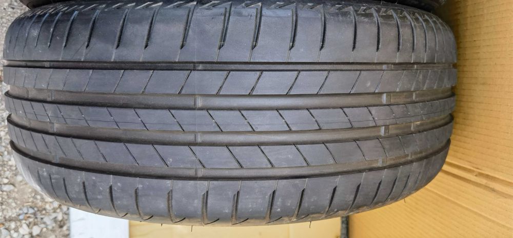 НОВИ Спорт пакет За BMW 225 45 18 / 255 40 18 Brigestone