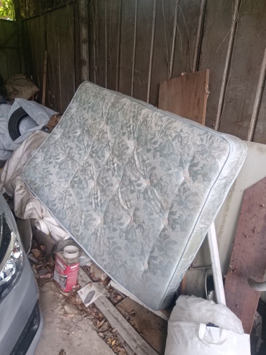 Продам матрас дёшево