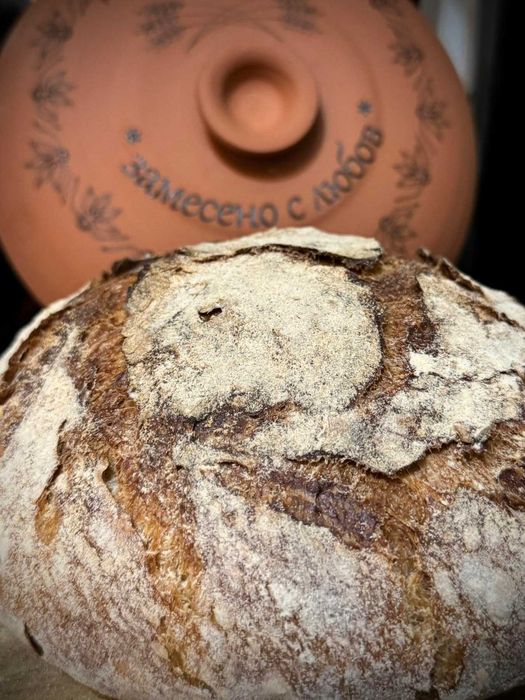 Глинен съд за печене на хляб