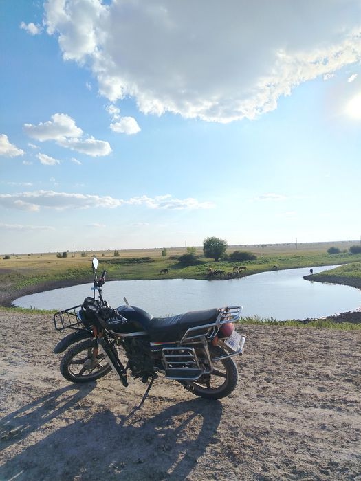 Продам мотоцикл 200 куб