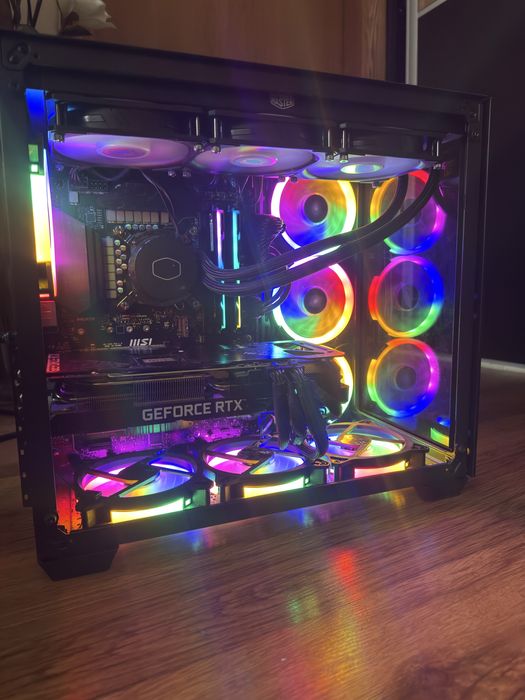 Геймърски компютър/ I7 13700K/Водно/32GB/RTX 3090 24GB/2TB SSD