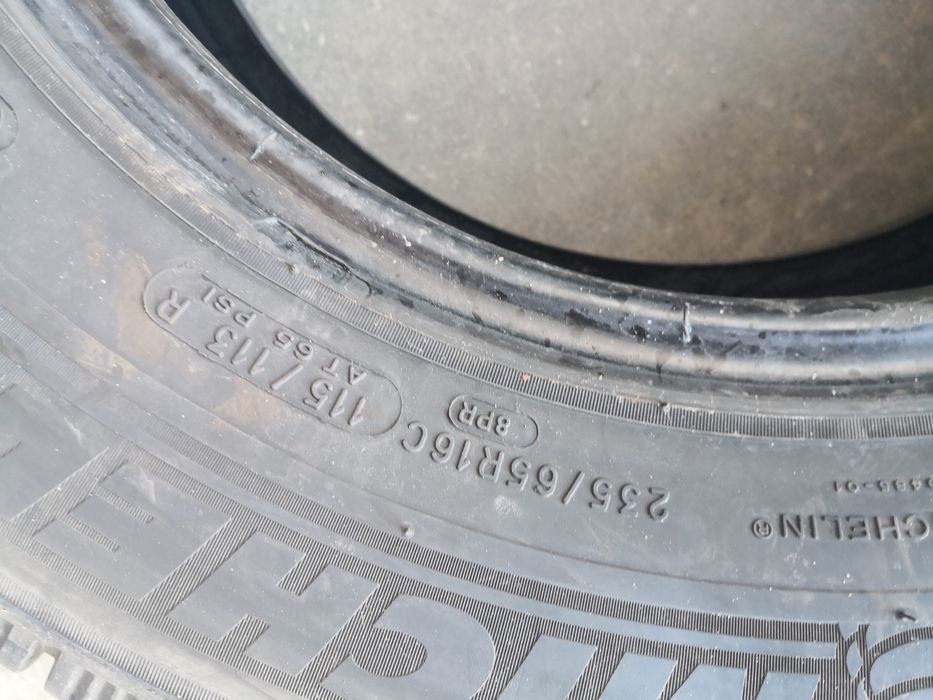 235 65 16 C гуми за бус 16 цола Michelin dot 22