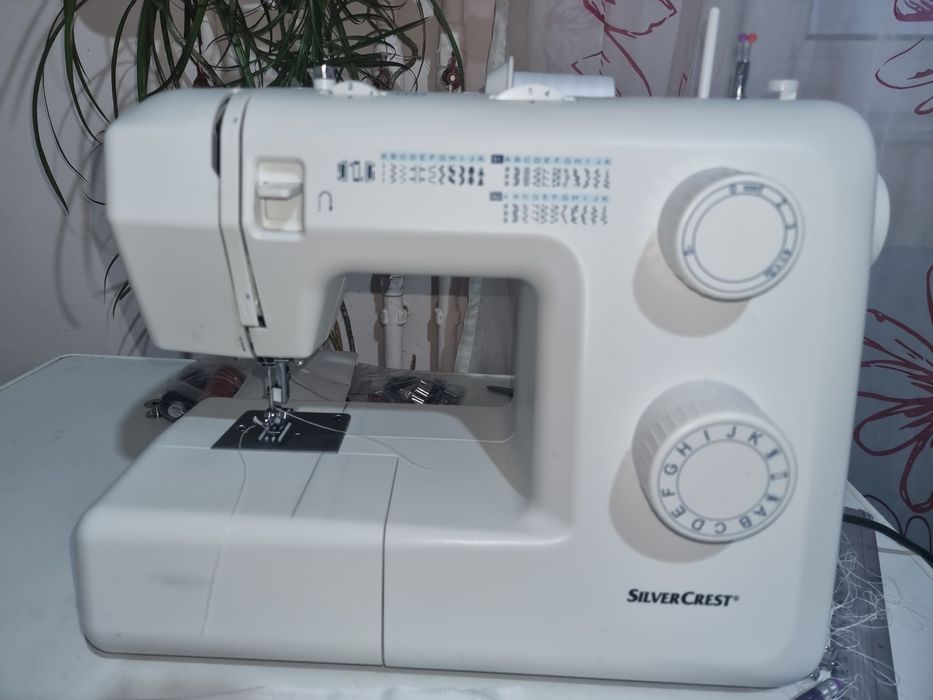 Mașină de cusut SilverCrest