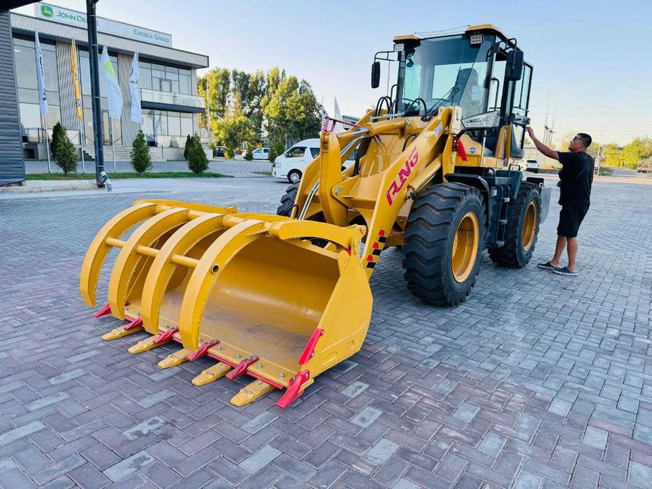 Фронтальный погрузчик от завода Fujiang 958 1.3 куб.