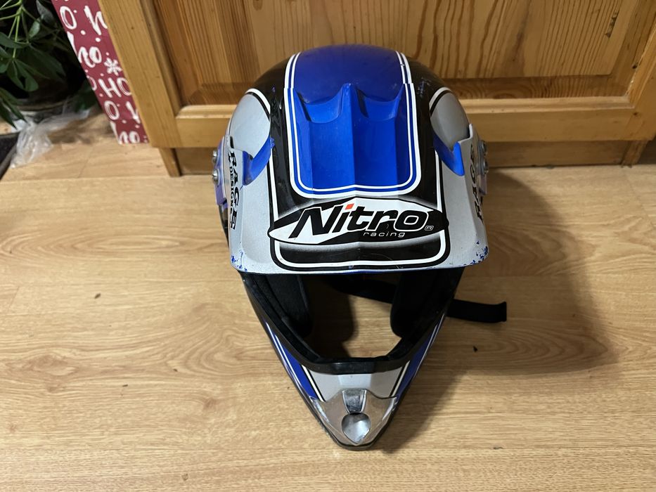 Продавам кросова каска